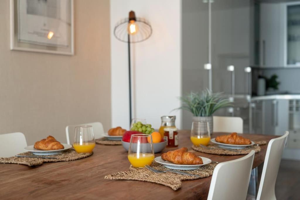 Sunset Terrace - Beachfront Apartment With Private Parking Nazaré Exteriör bild